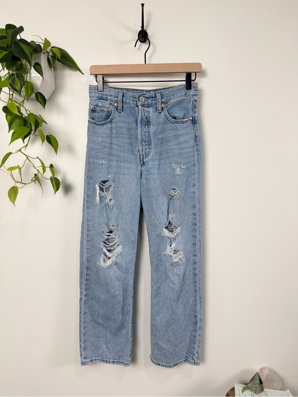Levi's Premium Ribcage Straight Ankle Jeans Distressed 25 High Rise Button Fly